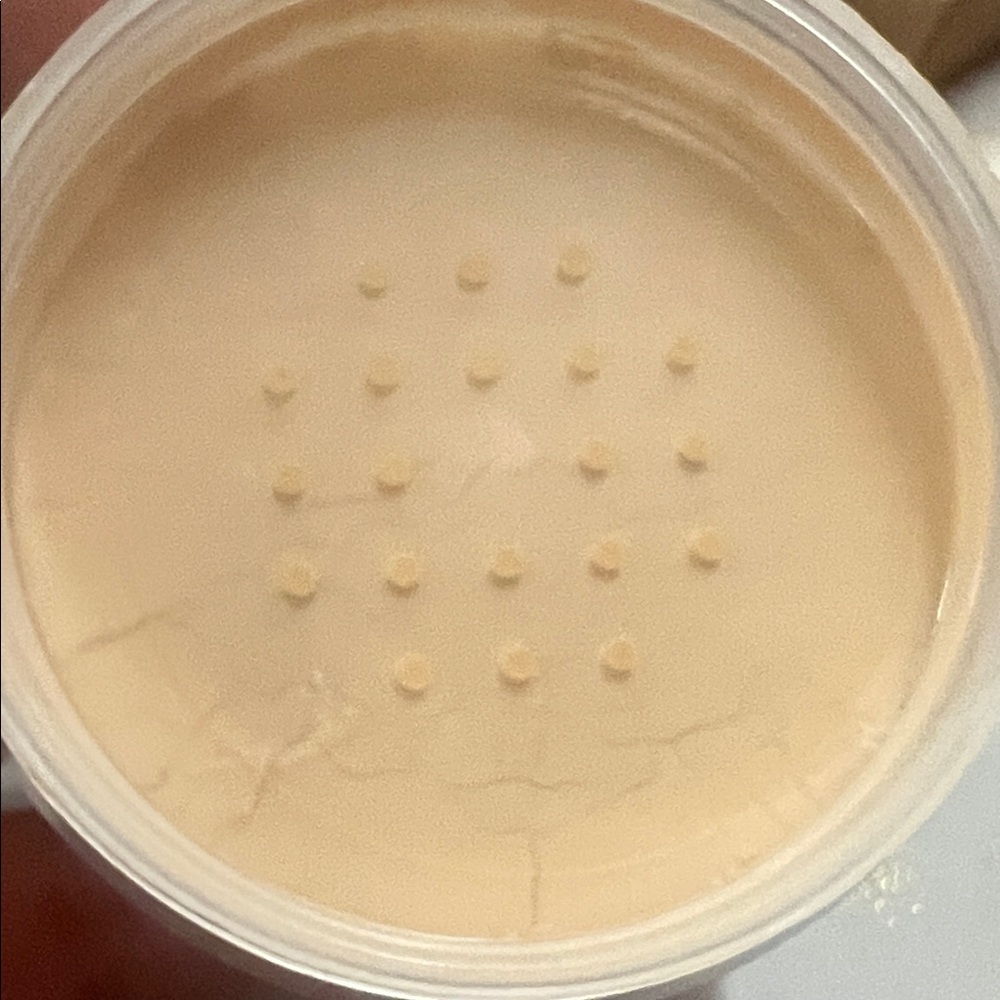 LORAC Gold Setting Powder - Picture 6 of 9